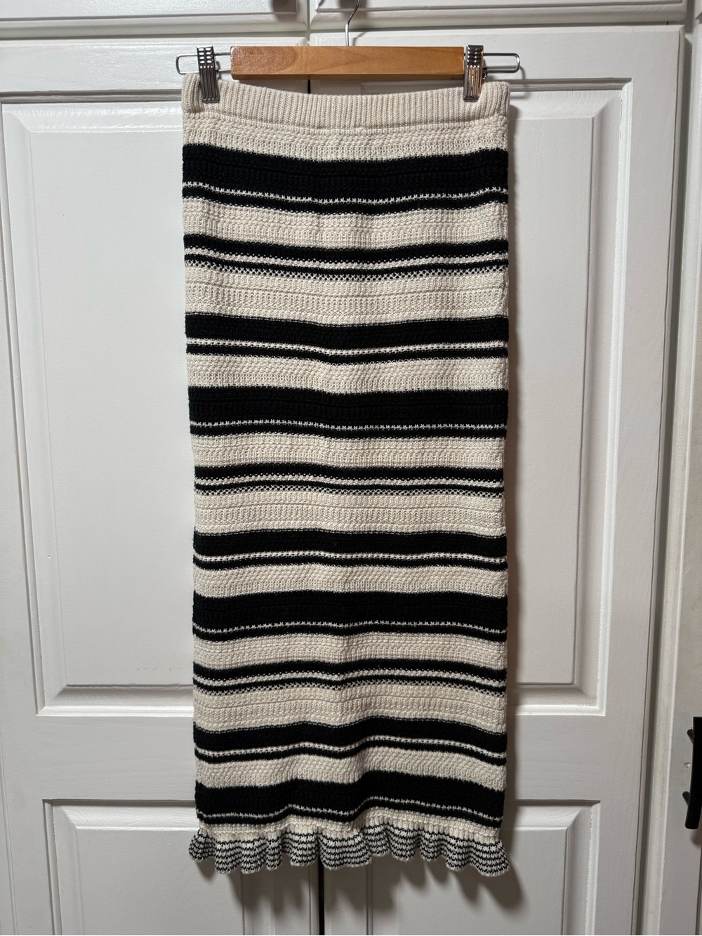 Freshman Black and Cream Striped Midi Knit Skirt
